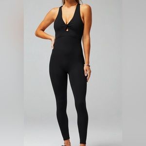 Fabletics- Oasis Twist Front 7/8 Jumpsuit